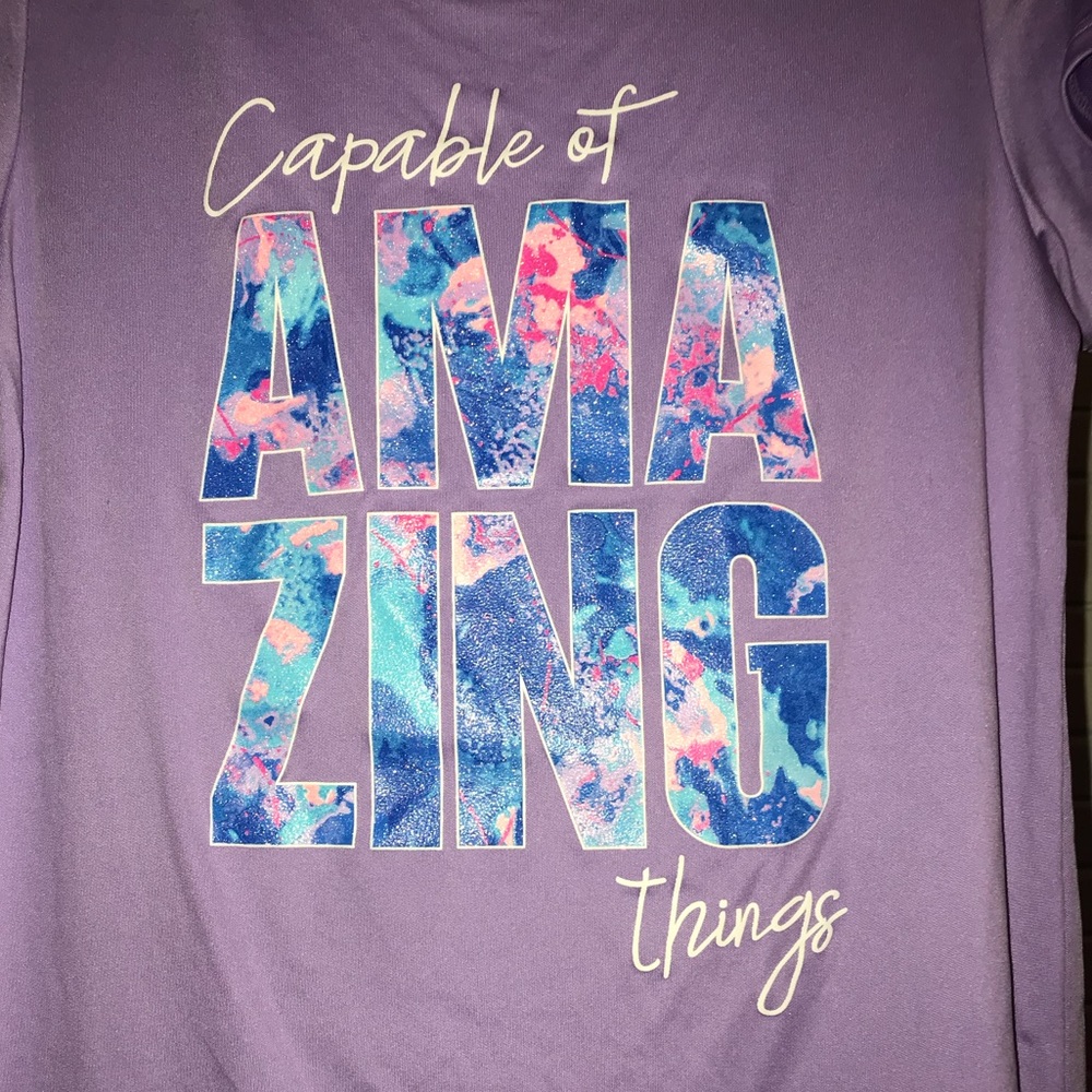 “Capable of amazing things” girls tee.